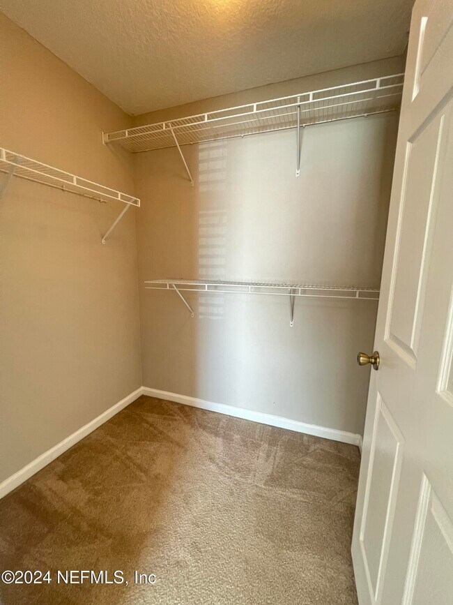 Building Photo - 2200 Marsh Hawk Ln