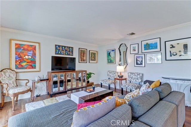 Building Photo - 881 Via Mendoza