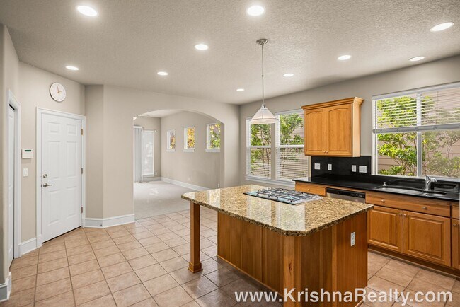 Building Photo - 12834 NW Alsace Ln