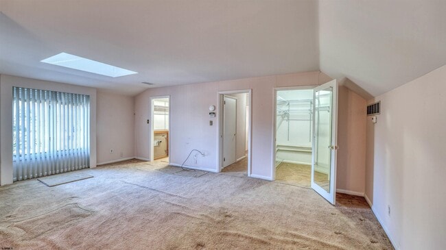 Building Photo - 549 Tuckahoe Rd