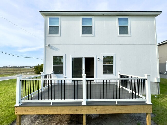 Building Photo - Brand-New 3-Bedroom Home Near NS Mayport with Modern Comforts and Prime Location!
