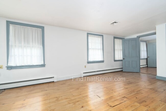 Building Photo - AVAILABLE NOW! Restored historic downtown Carlisle rental with fenced yard, pond, balcony, and ha...