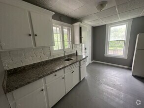 Building Photo - Beautiful 2-Bedroom located in Rochester NY!