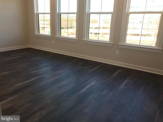 Building Photo - 12992 Hattontown Square