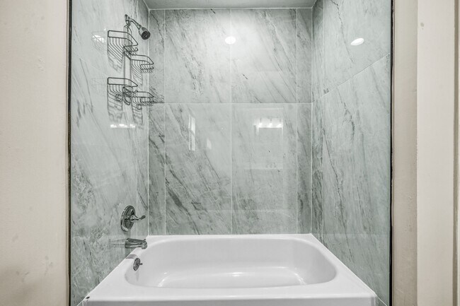 Building Photo - 119 Laura Ln