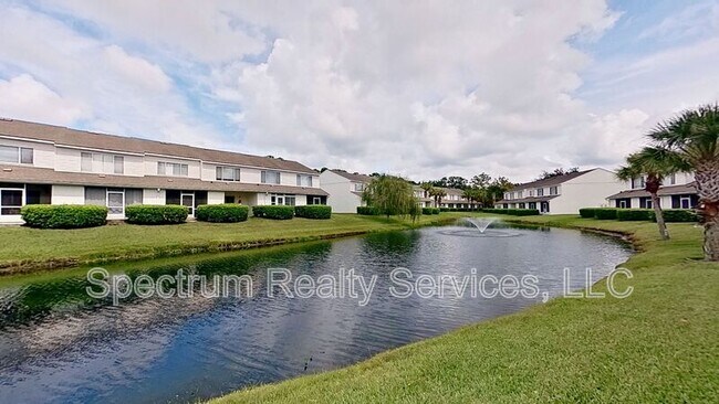 Building Photo - 12311 Kensington Lakes Dr