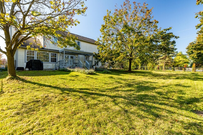 Building Photo - 4025 Rolling Meadow Ln