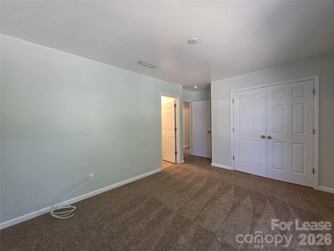 Building Photo - 6142 Salamander Run Ln