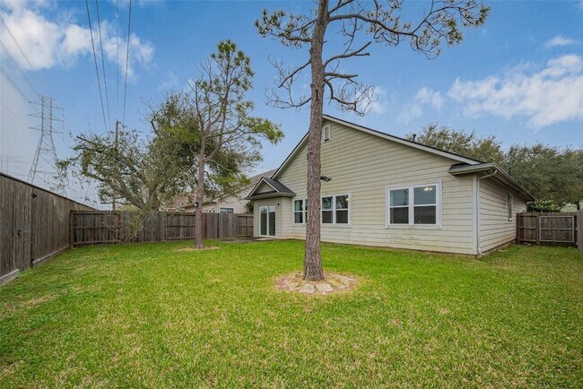 Building Photo - 4510 Sherwood Green Ct