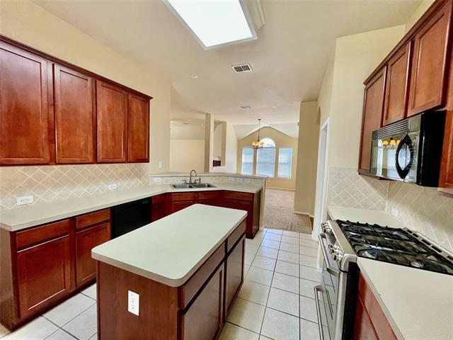 Building Photo - 1535 Silver Spur Dr