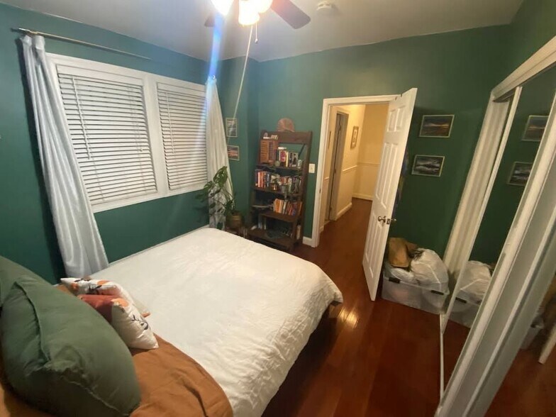 Building Photo - 315 Evarts St NE