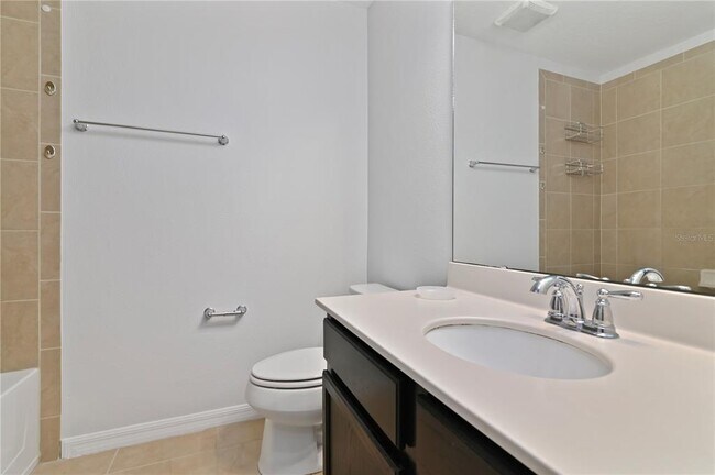 Building Photo - 2913 Windmill Dr