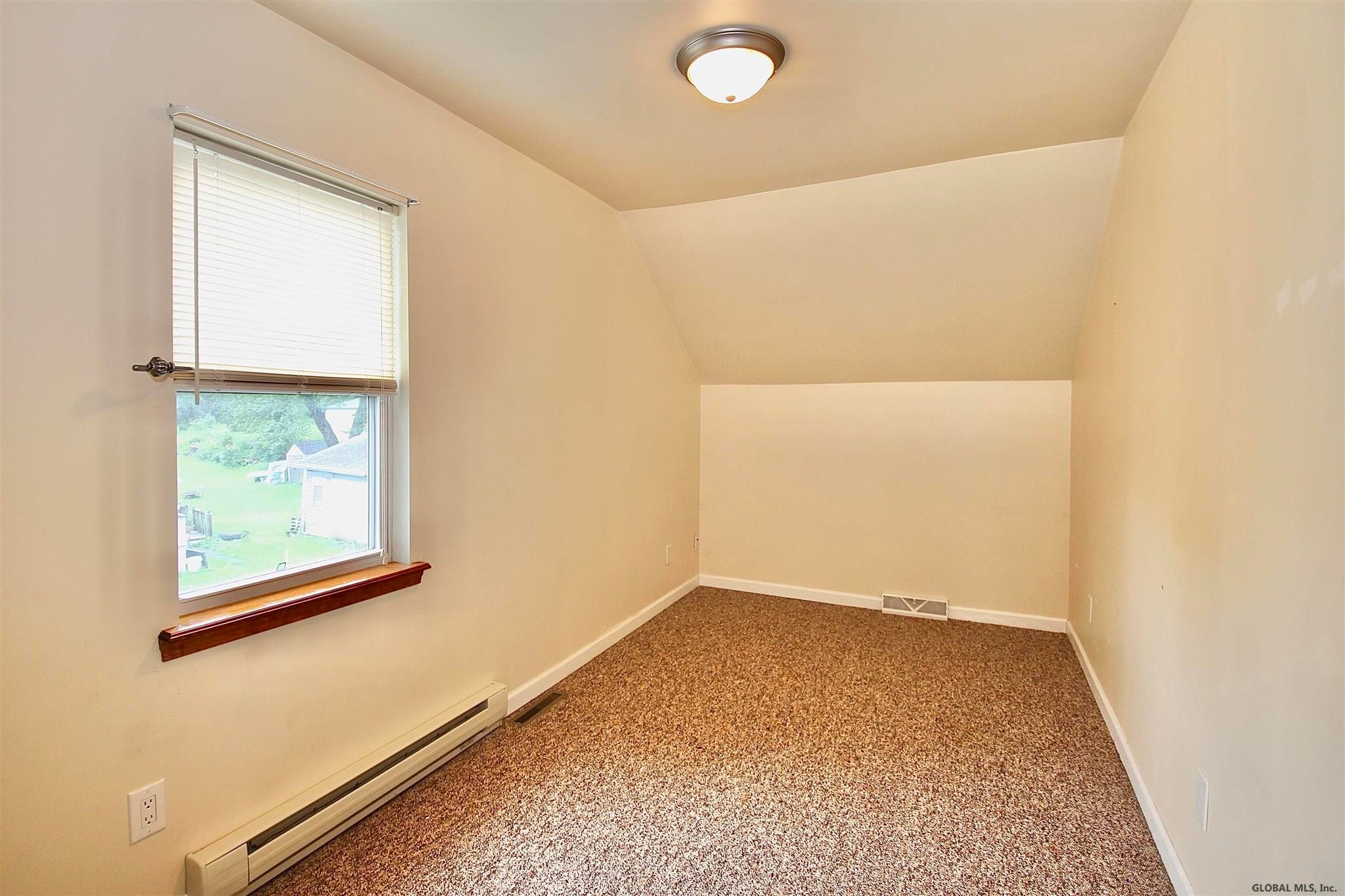 Building Photo - 7988 Mariaville Rd