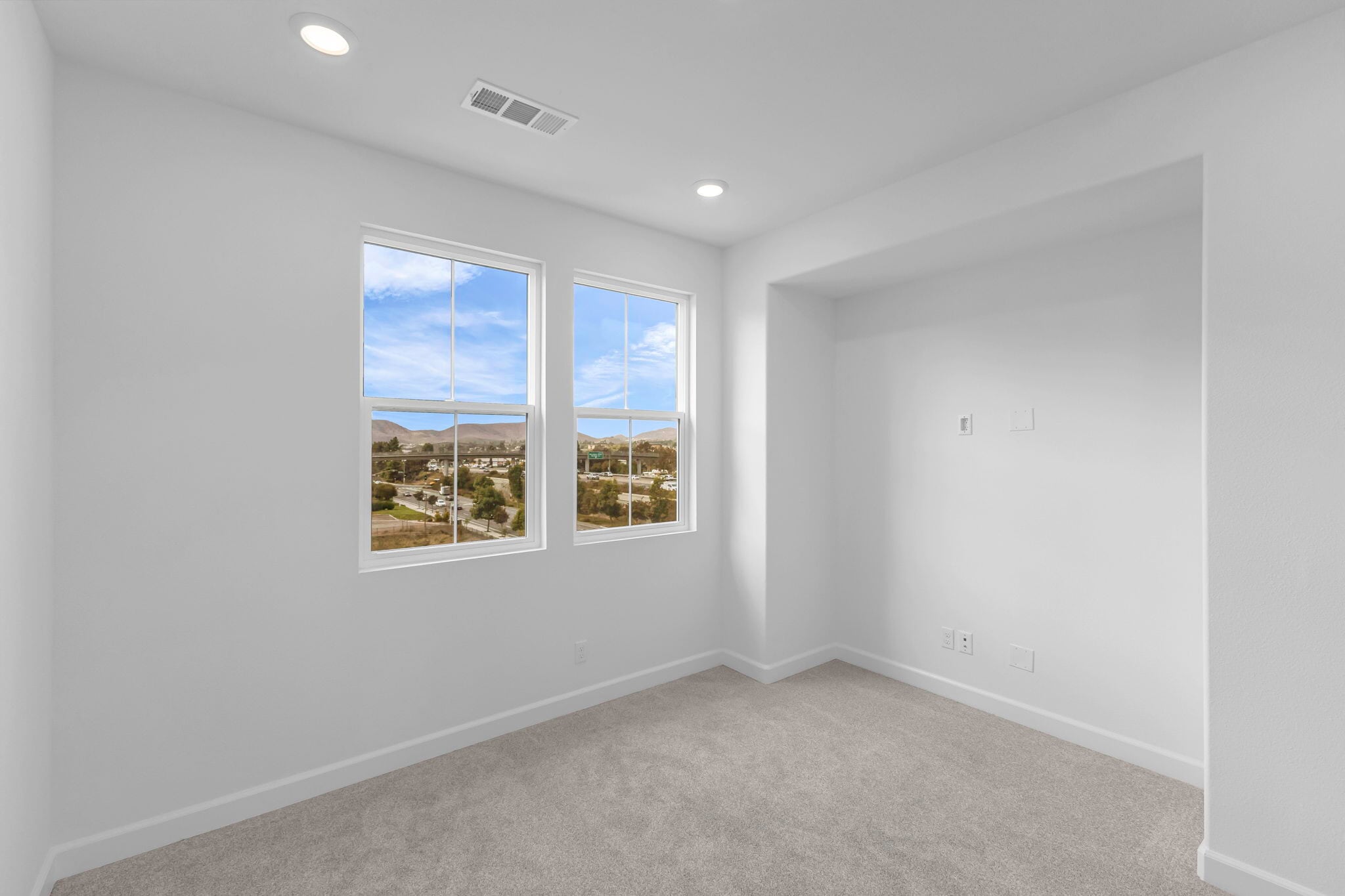 Building Photo - 2208 Mountain Laurel Rd