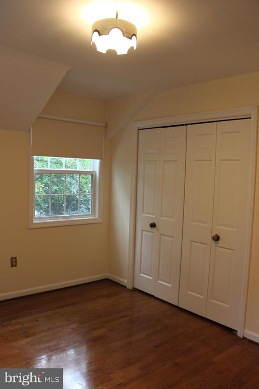 Building Photo - 6210 Cottonwood St