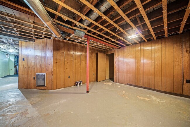 Building Photo - 93 Lincoln Rd