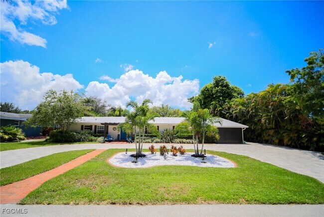 Building Photo - 1252 Carlene Ave