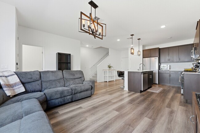 Building Photo - 336 Sweet Pl