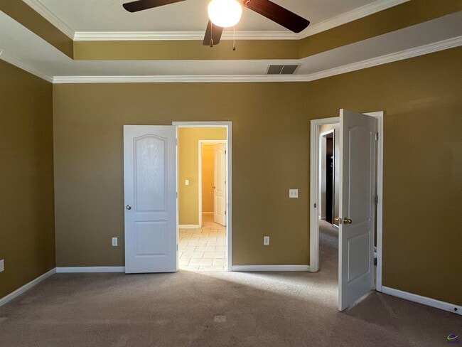 Building Photo - 312 Hearthwood Dr