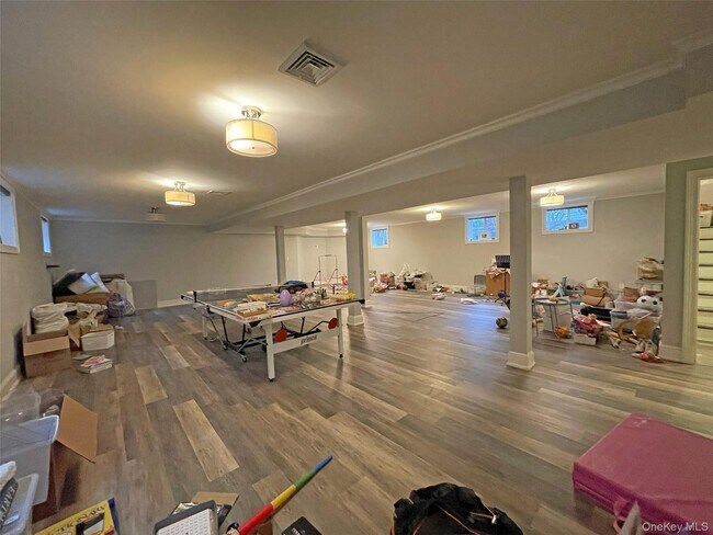 Building Photo - 1019 Grove St