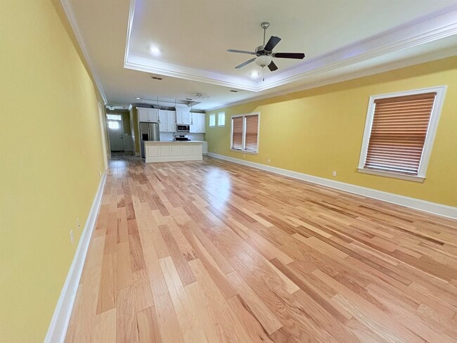Building Photo - 855 Avery Park Dr