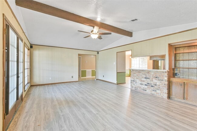Building Photo - 3107 Woodstone Dr