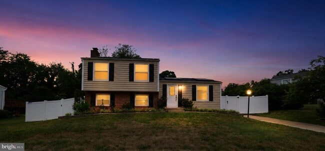 Building Photo - 1414 King William Dr