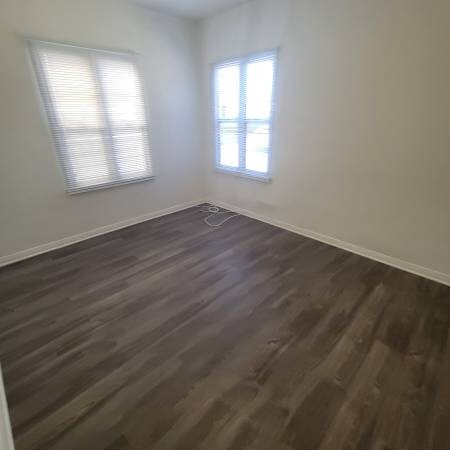 Building Photo - 1509 12th Ave