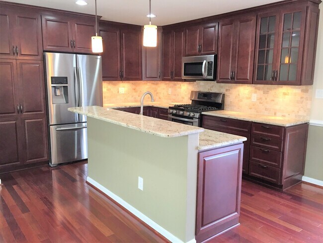 Building Photo - COMING SOON - GORGEOUS - LAKE BRADDOCK