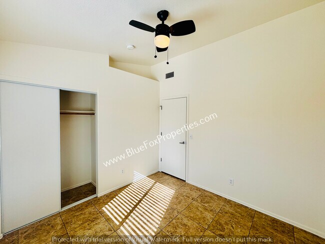 Building Photo - 5670 S Lemon Tree Dr