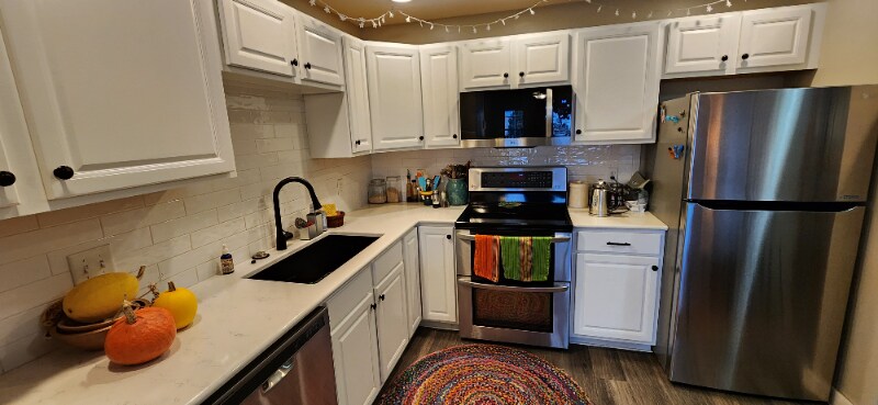 Building Photo - 2240 Baxter Ln