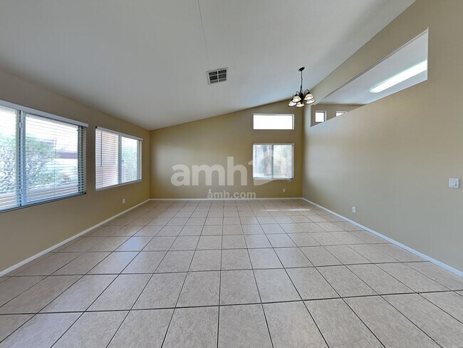 Building Photo - 1416 Bugle Boy Dr