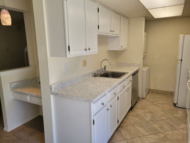 Building Photo - 5129 Rainbow Harbour Cir