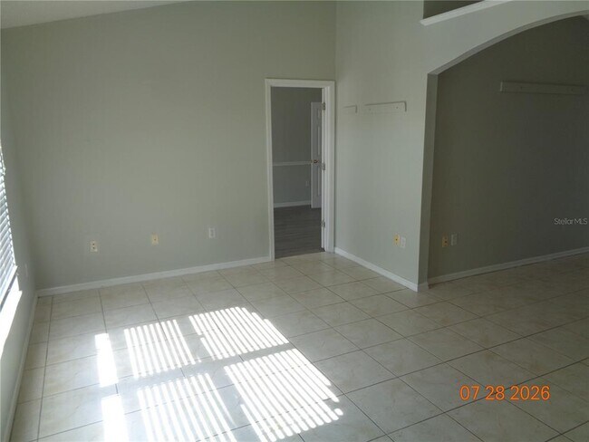 Building Photo - 2610 Groveland Ave