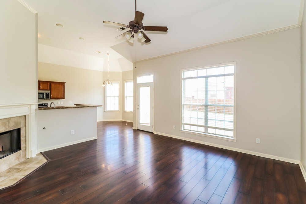 Building Photo - 8167 White Wing Cove W