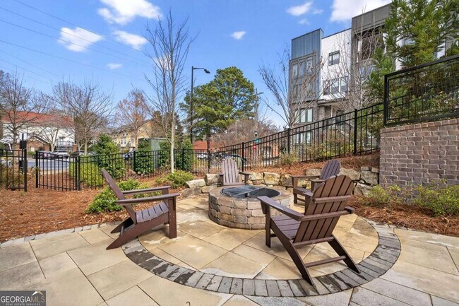 Building Photo - 377 Grant Cir SE