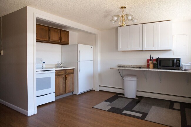 Building Photo - Charming 3BR in Aurora