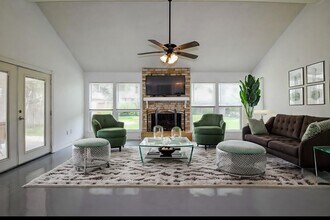 Building Photo - 19522 Dianeshire Dr