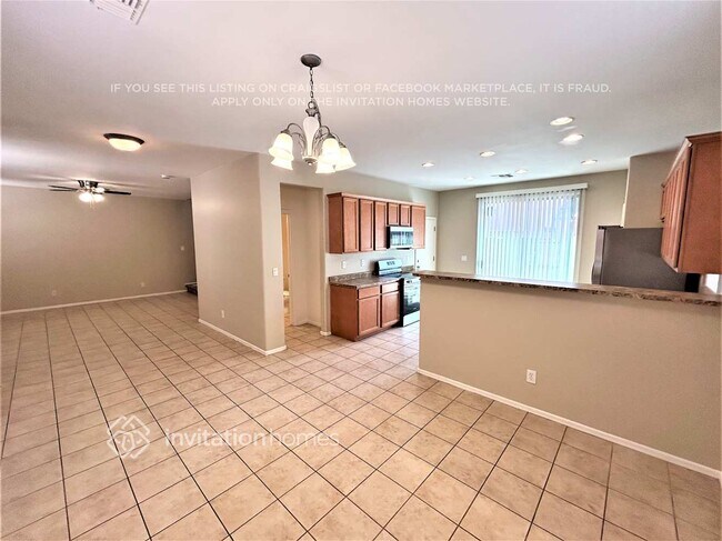 Building Photo - 7132 S 48th Glen