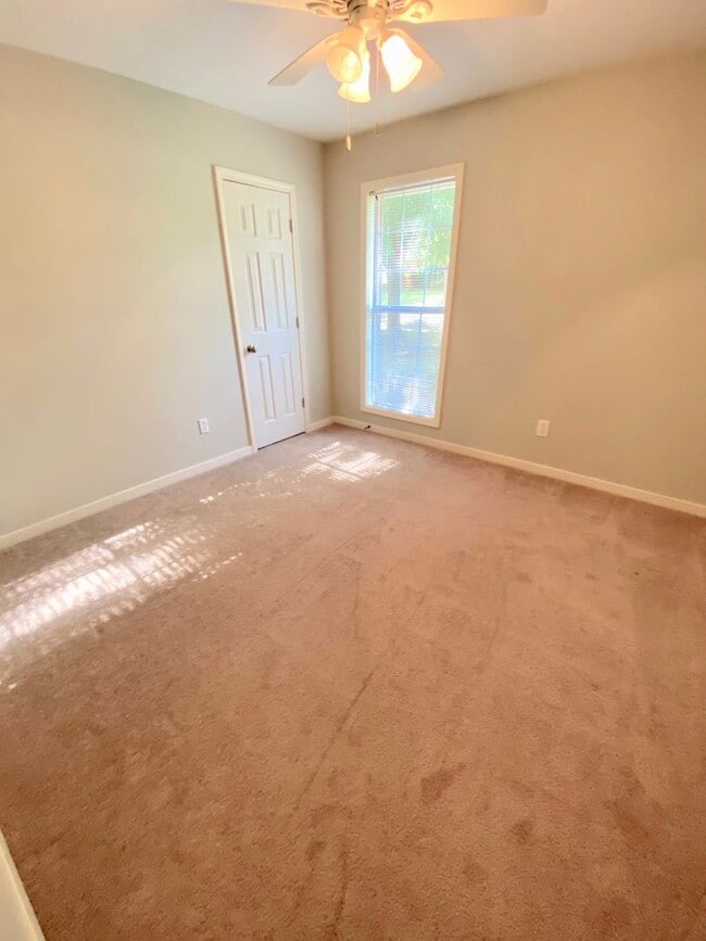 Building Photo - 3/2 for rent in Highland Ridge of Madison!