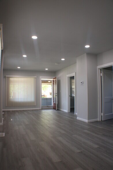 Building Photo - 13021 E 13 Mile Rd