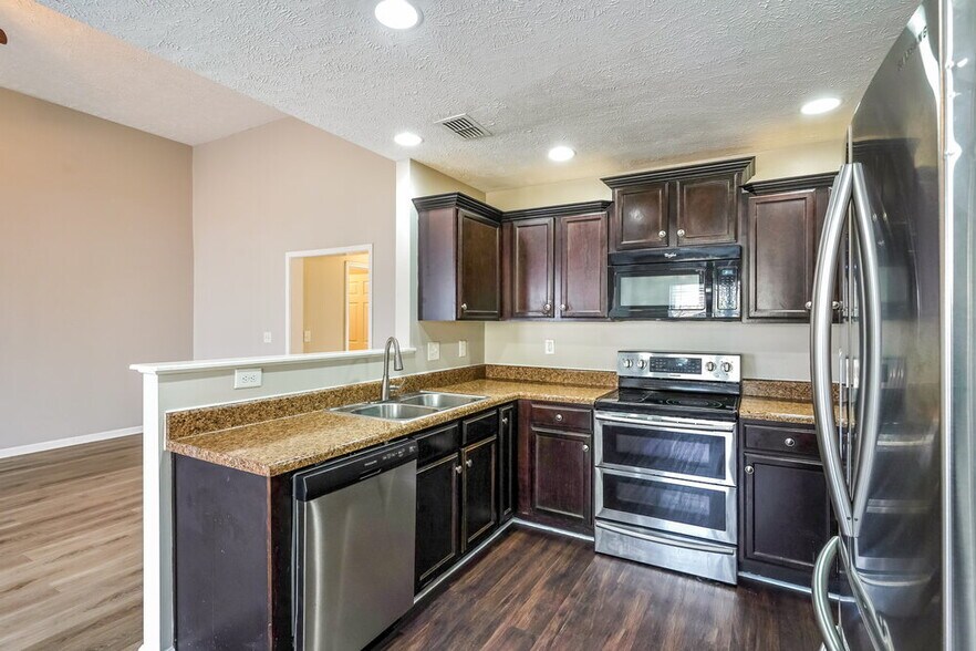 Building Photo - 1713 Porchrest Way