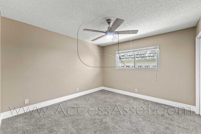 Building Photo - Beautiful 3BR/2BA Home In Hemet With Lush Backyard & Fruit Trees!