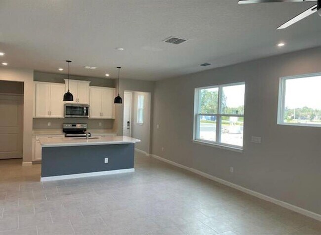 Building Photo - 4350 Cloud Hopper Wy