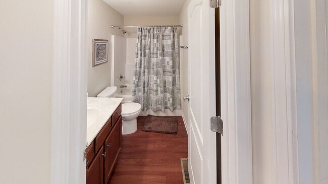 Building Photo - 307 Family Lodge Dr