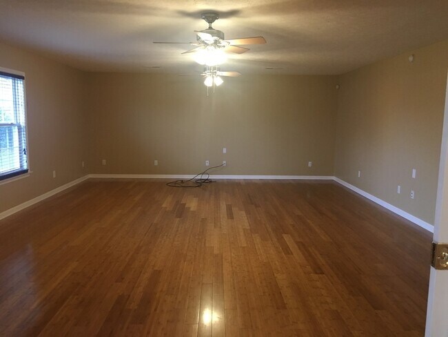 Building Photo - New Year = New Look (Fresh Paint Coming Soon)!