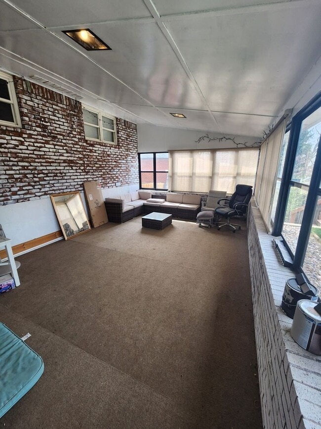 Building Photo - Wonderful Home