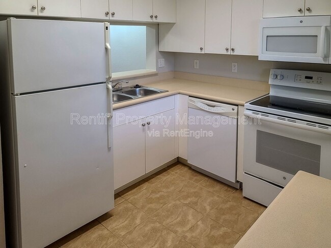 Building Photo - 8513 Bernwood Cove Loop