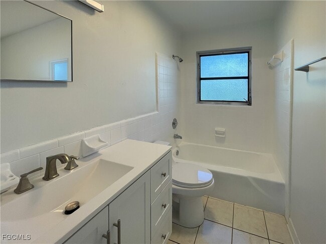 Building Photo - 4009 SE 19th Ave