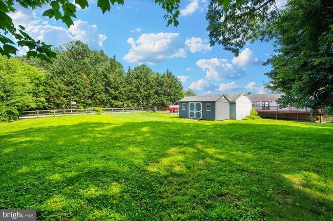 Building Photo - 11584 Liberty Oak Dr